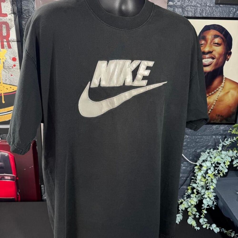 VINTAGE 90s NIKE FUTURA LEATHER PATCH LOGO - 2XL